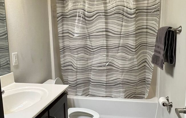 Studio, 1 bath, 599 sqft, $1,550, Unit 203