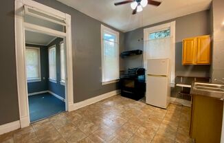 1 bed, 1 bath, 825 sqft, $720