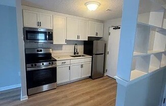 1 bed, 1 bath, 620 sqft, $2,150, Unit 2