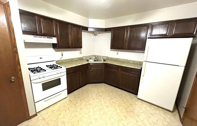 2 beds, 1 bath, $1,145, Unit 1