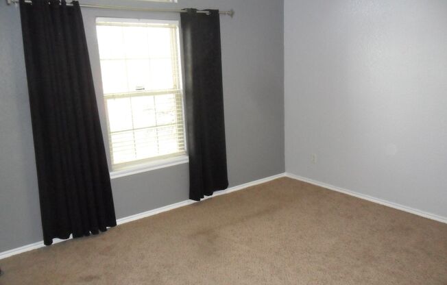 Wonderful 3 bedroom 2 bath 2 car garage close to OU and Weather Center.  Available Now!