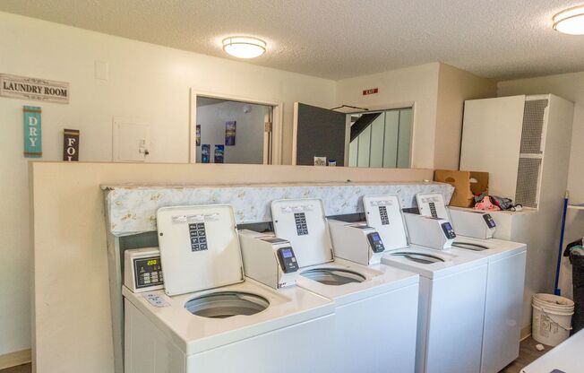 GROVE AT HIGHLAND- YOUR NEW HOME IS HERE!-UP TO 6 WEEKS FREE!