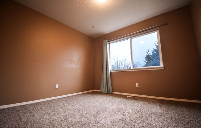 4 beds, 2.5 baths, $3,295