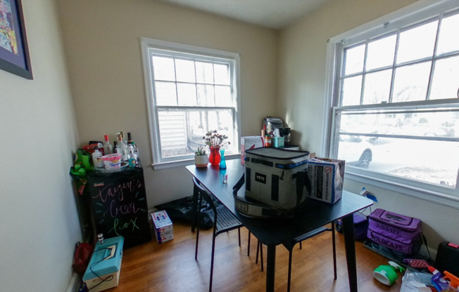 Close to Campus and Aggieville + Off-Street Parking + Washer & Dryer! Available June 4th!
