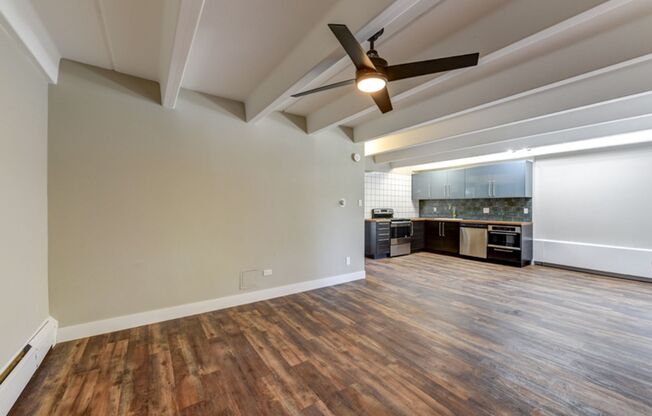 2 beds, 2 baths, 925 sqft, $2,100, Unit 601