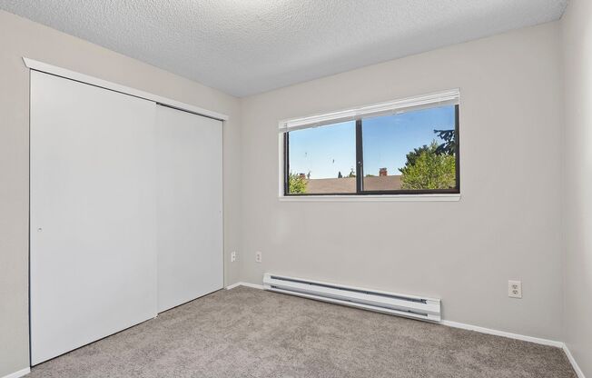 2 beds, 1.5 baths, 960 sqft, $1,395, Unit 12
