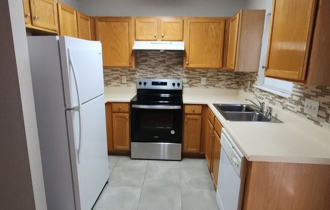 2 beds, 1.5 baths, $1,200