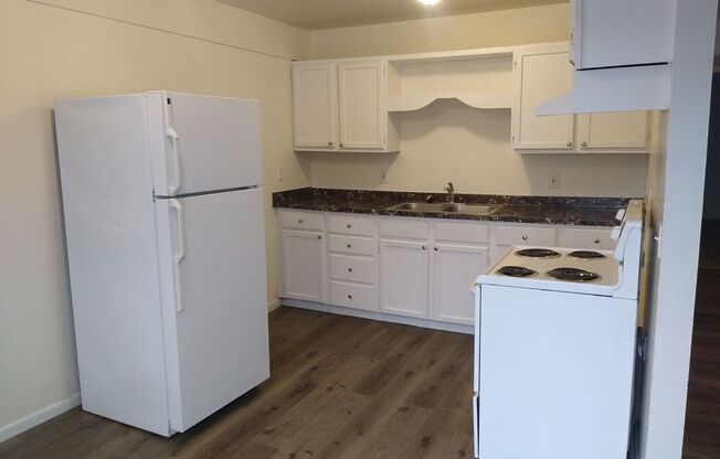 Deer Creek Apartments