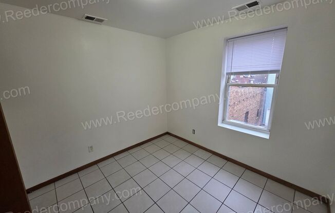 5633-5635 Calumet Avenue