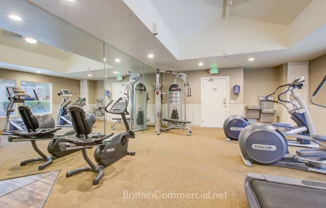 2 beds, 1 bath, 830 sqft, $1,950, Unit 15