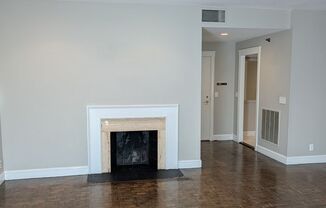 2 beds, 2 baths, 1,300 sqft, $5,300, Unit 202