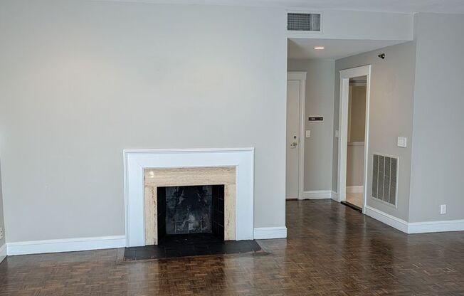 R - 416 Commonwealth Avenue #202