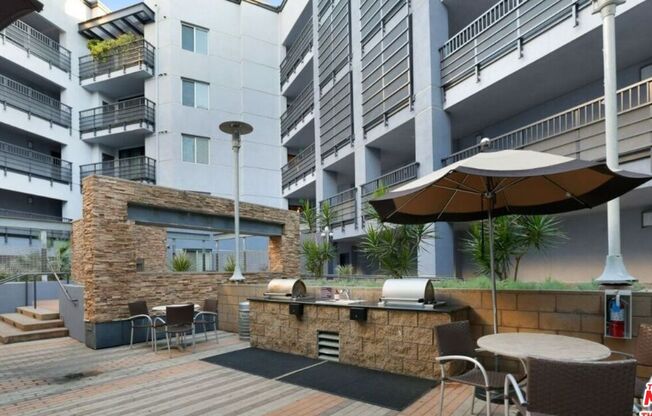 1 bed, 1 bath, 1,050 sqft, $3,100, Unit 426