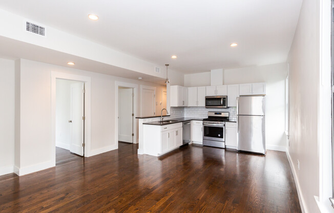 24 Clary St