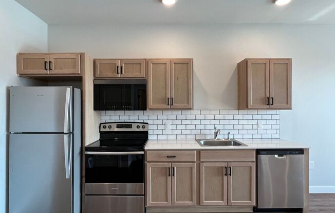 Studio, 1 bath, 532 sqft, $1,375, Unit WR 305-203