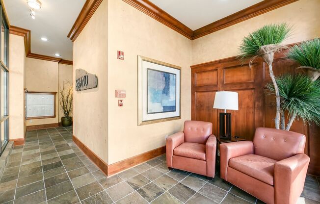 Beautiful Studio In Queen Anne!