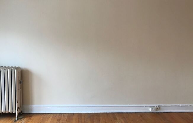 Studio, 1 bath, $820, Unit 402