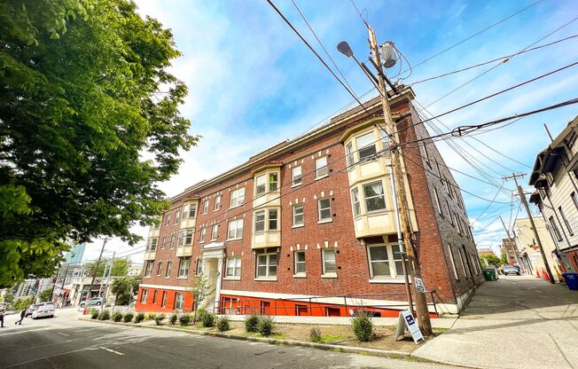 St Florence Apartments