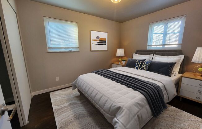 2 beds, 1 bath, 900 sqft, $1,050, Unit 8714-4
