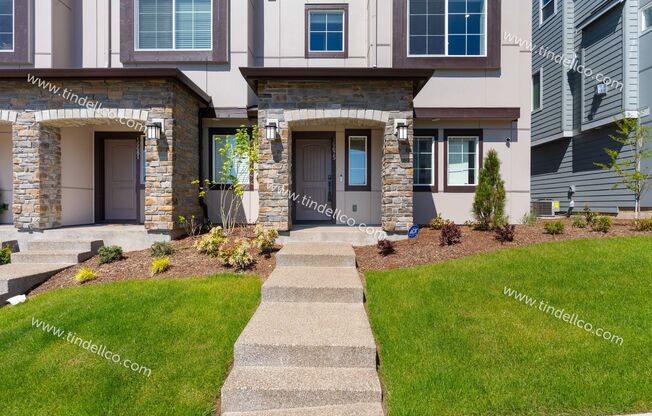 3 Bedroom 2.5 Bathroom Stunner with Covered Patio and Attached Garage