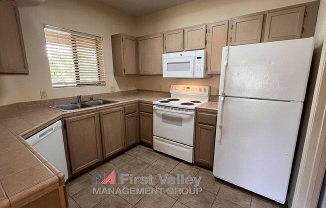 2 beds, 2 baths, $1,450, Unit Unit 404