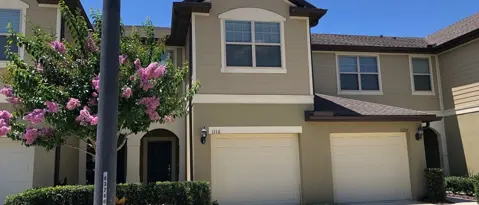 1116 PAVIA DR