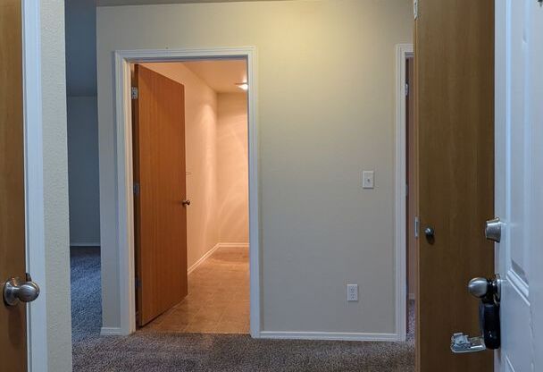 2 beds, 2 baths, 994 sqft, $1,425, Unit E301