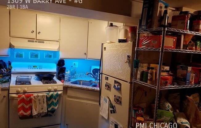 1309 W BARRY AVE