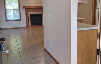 3 beds, 2 baths, $1,595