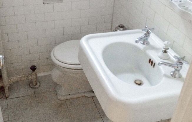 Studio, 1 bath, 437 sqft, $1,650, Unit 432-102
