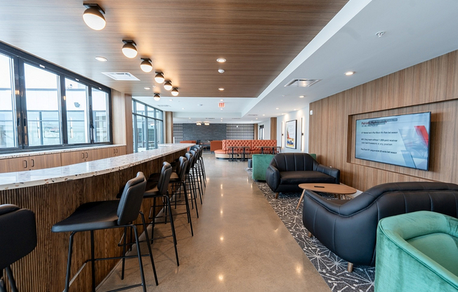 4th & 5th Roof Lounge