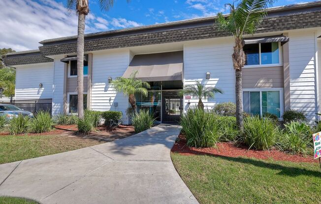 1 bed, 1 bath, 672 sqft, $2,195, Unit #38 - 1X1 672 SQ FT