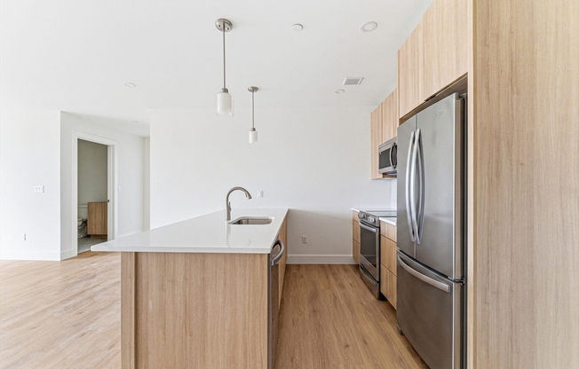 2 beds, 2 baths, 951 sqft, $4,250, Unit 301