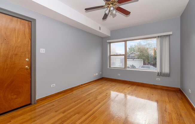 1 bed, 1 bath, $1,195, Unit 2748-1