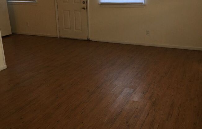 2 beds, 1 bath, 675 sqft, $683, Unit 441 Arter-Unit 08