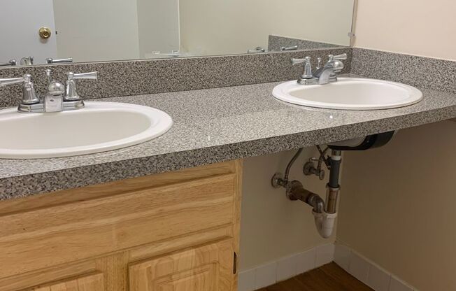 2 beds, 1.5 baths, 1,050 sqft, $1,850, Unit 3400 #102