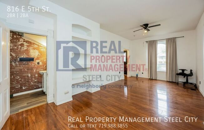 816 E 5 ST