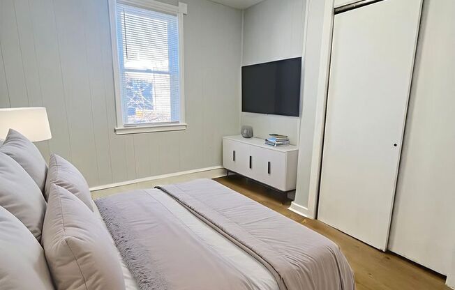 Newly Remodeled 3b/1b House in South Philly! Section 8 Only