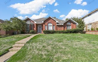 Incredible Find in Frisco ISD - Adorable Home 3/2/2!