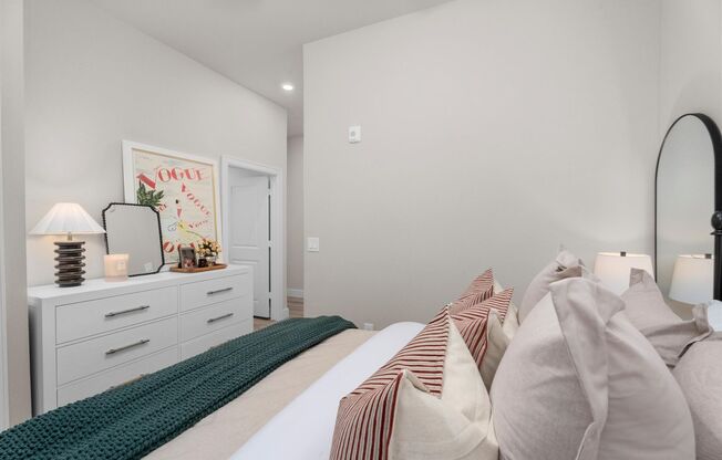 1 bed, 1 bath, 650 sqft, $1,300, Unit 428