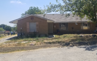 228 E QUILL DR