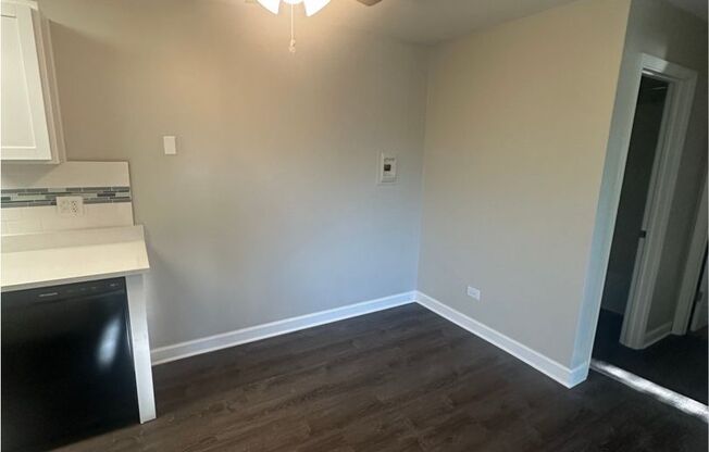 2 beds, 1.5 baths, 940 sqft, $1,845, Unit 944-313