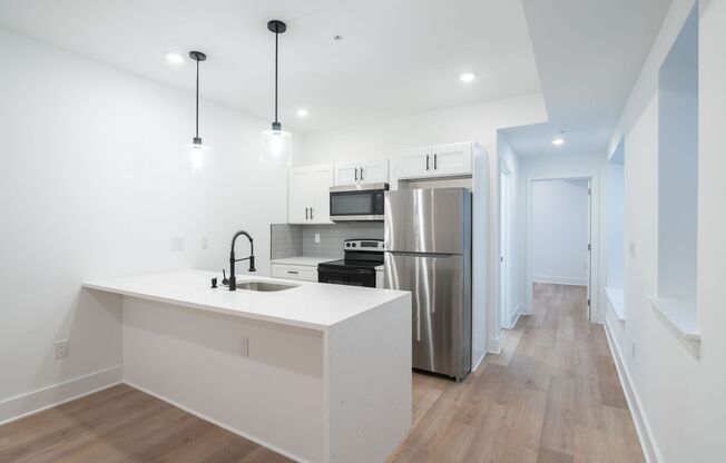 1513 W Girard Avenue