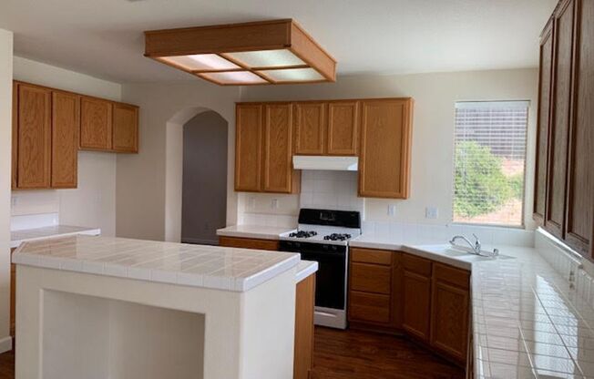 Five Bedroom Home In gated Serrano