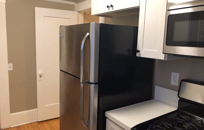 1 bed, 1 bath, $2,195, Unit 04