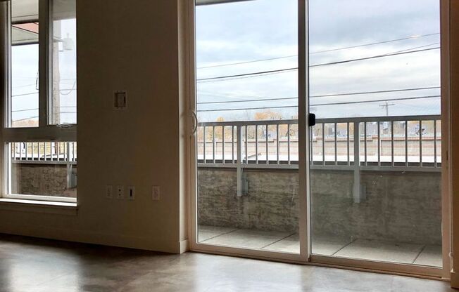 Studio, 1 bath, 525 sqft, $1,950, Unit 203