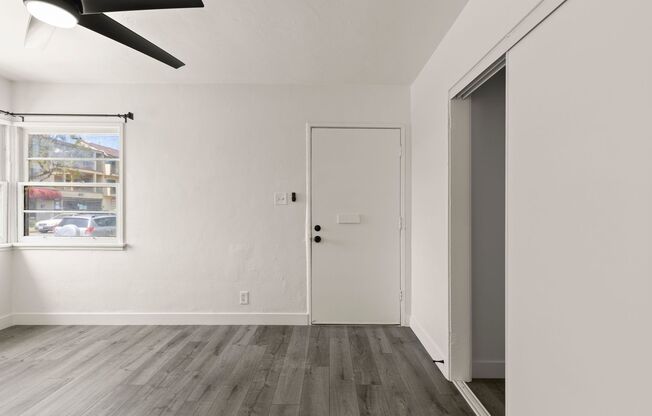 (AR/JI/YO:C) 10812-32 1/2 White Street