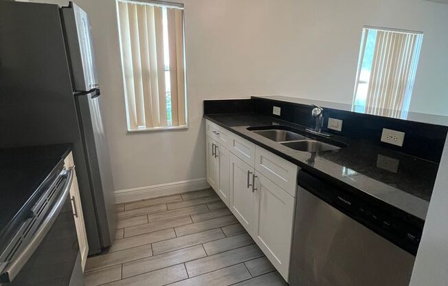 Beautiful 3-bedroom 2 bath single story home in SW Orlando near International Drive