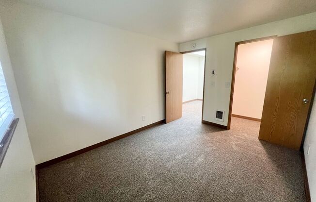 3 beds, 2.5 baths, 1,500 sqft, $1,866, Unit A-04