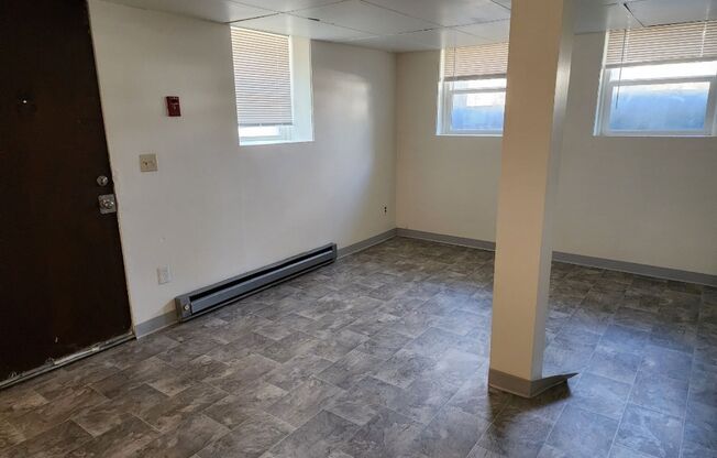 1125 W 11th Ave - 14 Unit